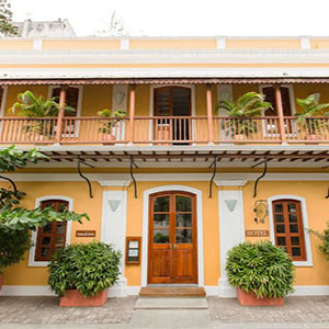 Palais De Mahe Hotel